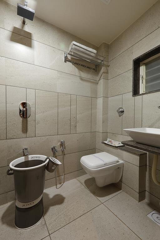 Hotel Devrana Delhi Airport 4