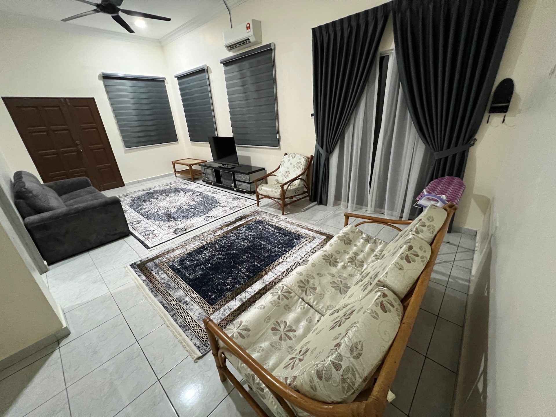 D’Lanjut KLIA Agro Transit Hostel